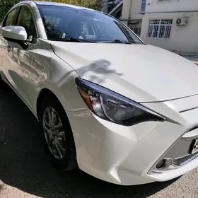 Toyota Yaris 2019