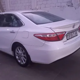 Toyota Camry 2016
