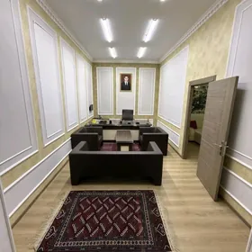 Moskowskiý köç., Ofis, 140m²