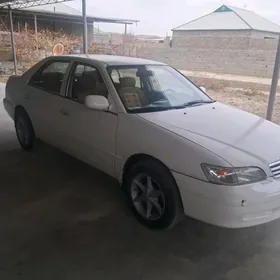 Toyota Corona 1999