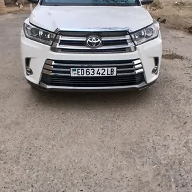 Toyota Highlander 2018