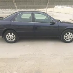 Toyota Camry 1999
