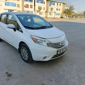 Nissan Versa Note 2016