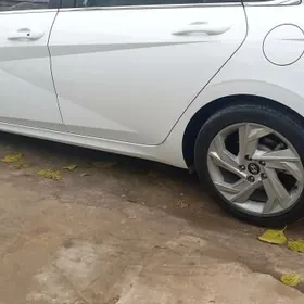 HUNDAÝ ELANTRA 17 LIK ARGIINAL