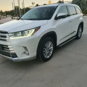Toyota Highlander 2018