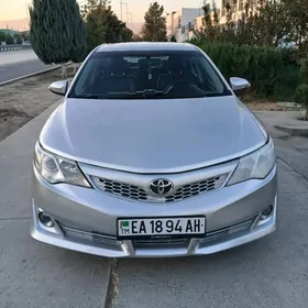 Toyota Camry 2011
