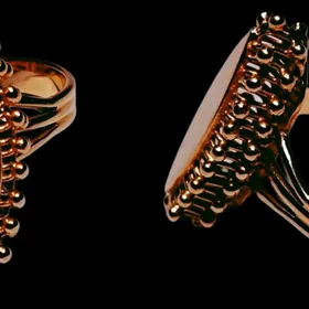 Gyzyl Gadymy Kyrk Aýak Ýüzügi