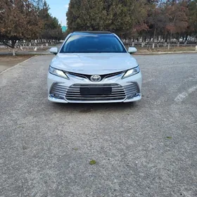 Toyota Camry 2023