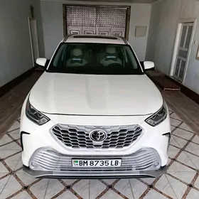 Toyota Highlander 2022