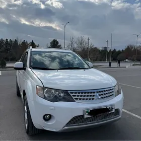 Mitsubishi Outlander 2008
