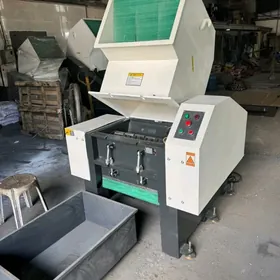 Plastmass uweyan drabilka