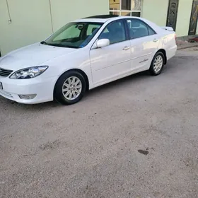 Toyota Camry 2005