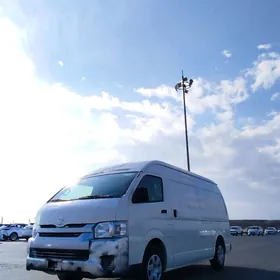 Toyota Hiace 2025