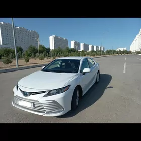 Toyota Camry 2022