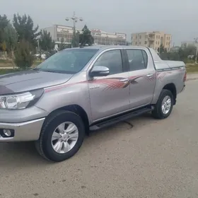 Toyota Hilux 2016