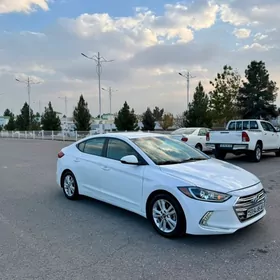 Hyundai Elantra 2018