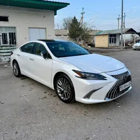 Lexus ES 350 2023