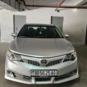 Toyota Camry 2012