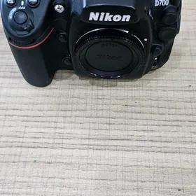 Nikon D 700