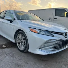 Toyota Camry 2020
