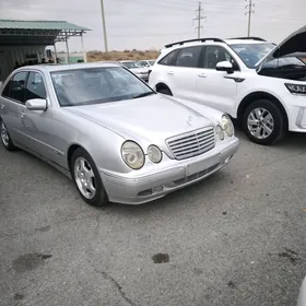 Mercedes-Benz E320 2000