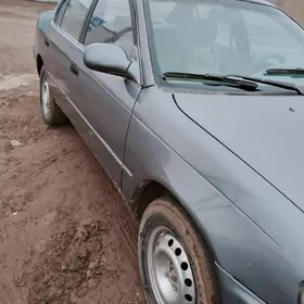 Toyota Corolla 1992