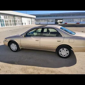 Toyota Camry 1999