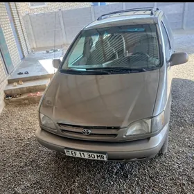 Toyota Sienna 1999