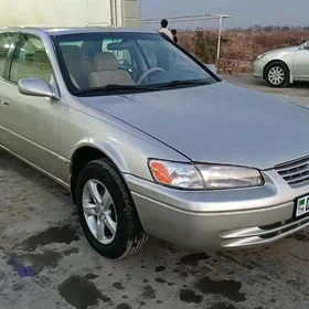 Toyota Camry 1998