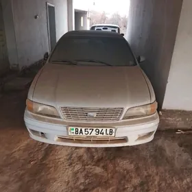 Nissan Cefiro 1995