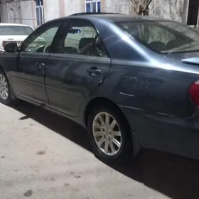 Toyota Camry 2005