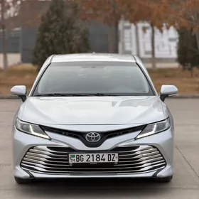 Toyota Camry 2020