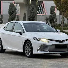 Toyota Camry 2022