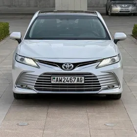 Toyota Camry 2022