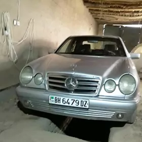 Mercedes-Benz E320 1996