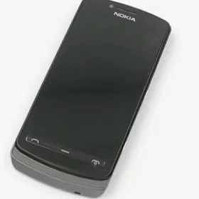 Nokia 700