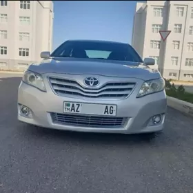 Toyota Camry 2011