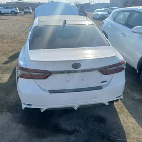 Toyota Camry 2022