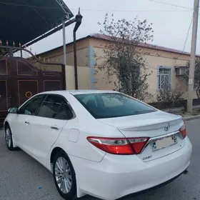 Toyota Camry 2017