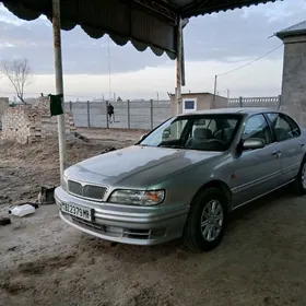 Nissan Maxima 1995