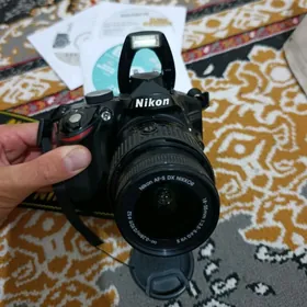 Nikon D 3200
