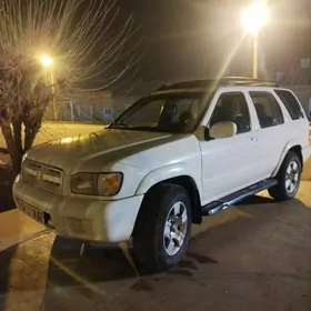 Nissan Pathfinder 2003