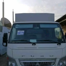 Mitsubishi Canter 2025