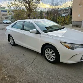 Toyota Camry 2016