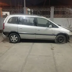 Opel Zafira 2003