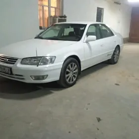 Toyota Camry 2000