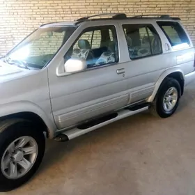Nissan Pathfinder 2001