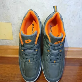 krasowka кроссовка