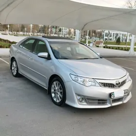 Toyota Camry 2013
