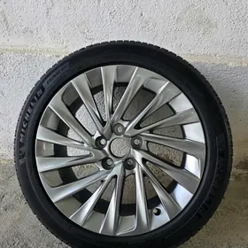 Lexus disga pakrisga